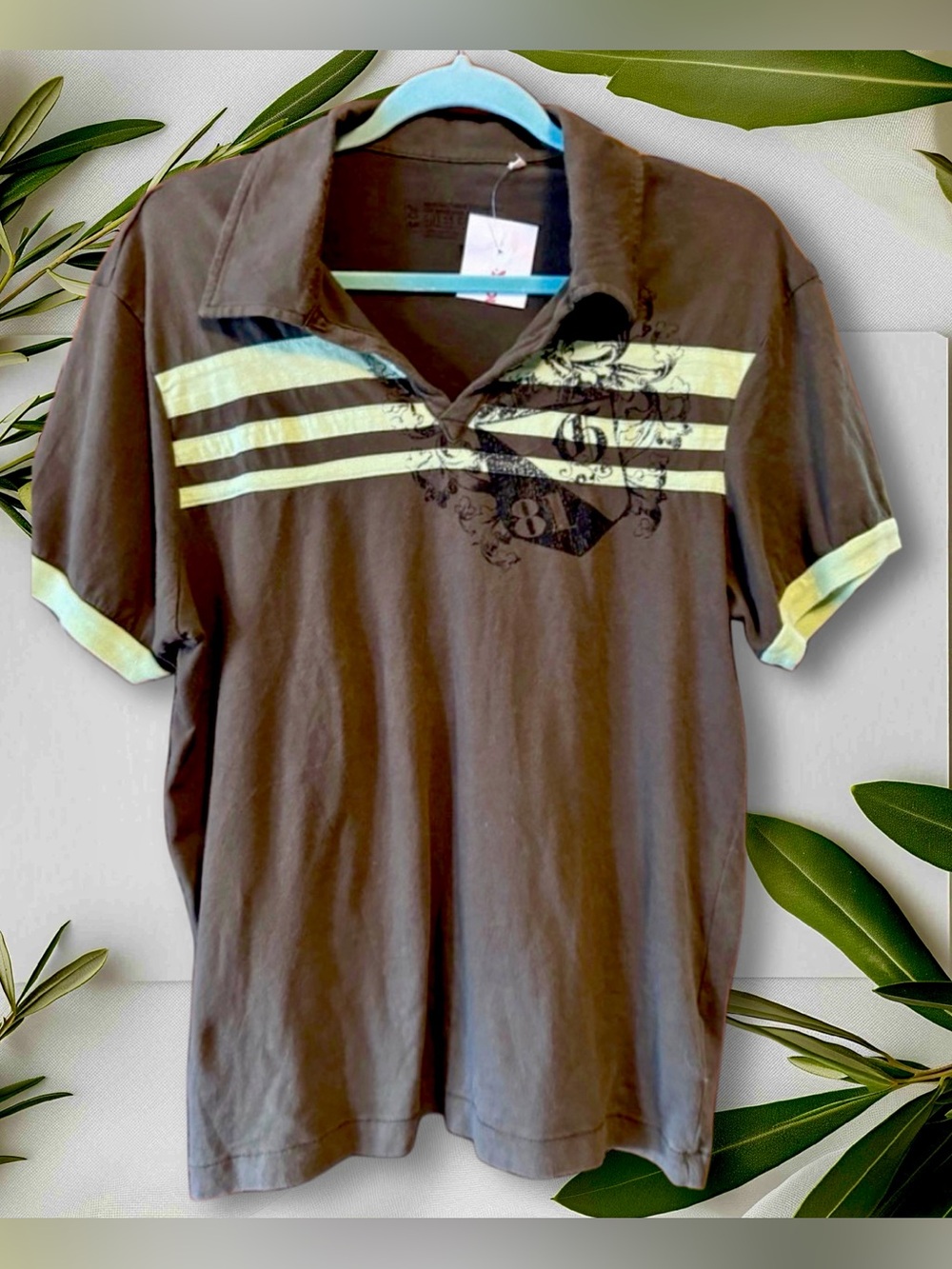 Guess V-Neck Green Fabric with Black Print NWT size Medium